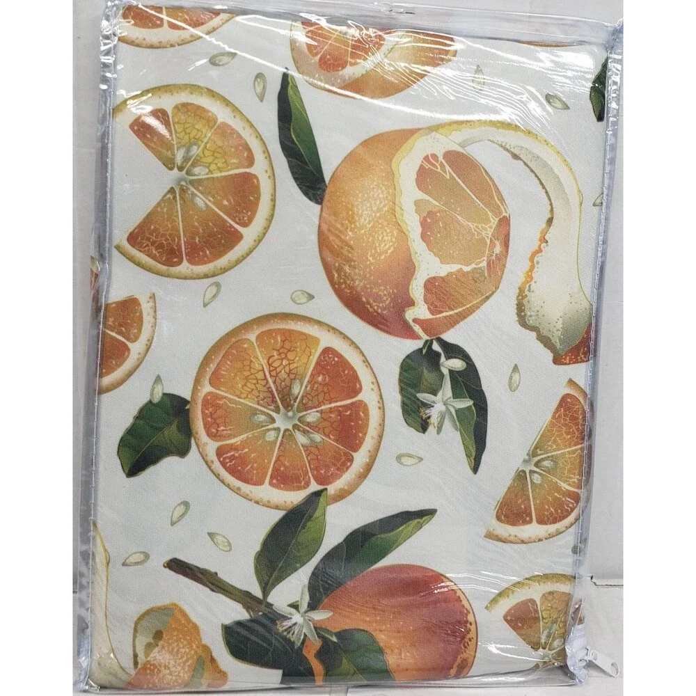 1 Printed Fabric Tablecloth,70